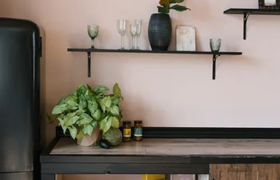 Cores neutras predominam no estilo farmhouse.